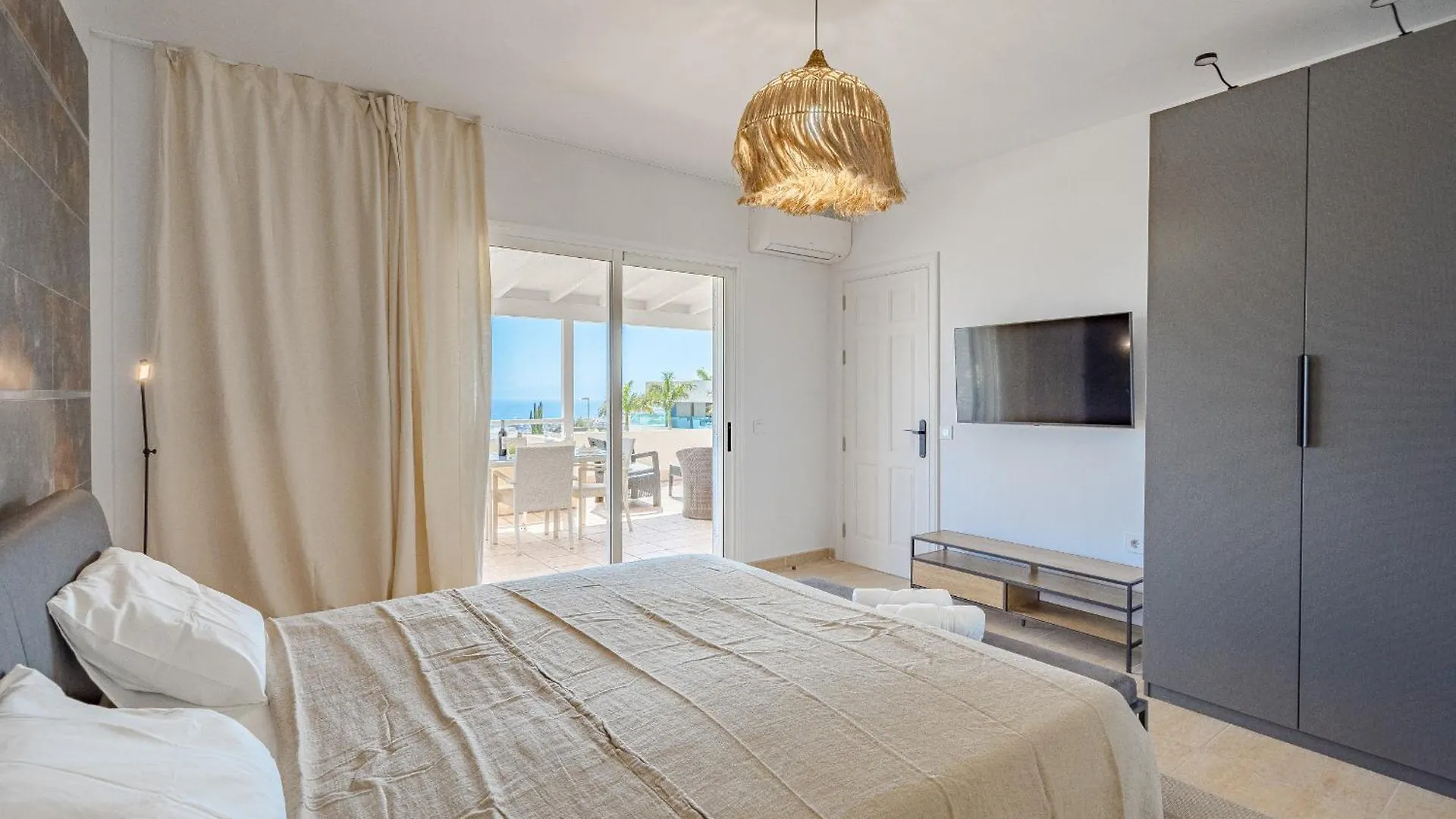 Villa Sabina - 6 Bedroom House Costa Adeje  0*, Costa Adeje (Tenerife)