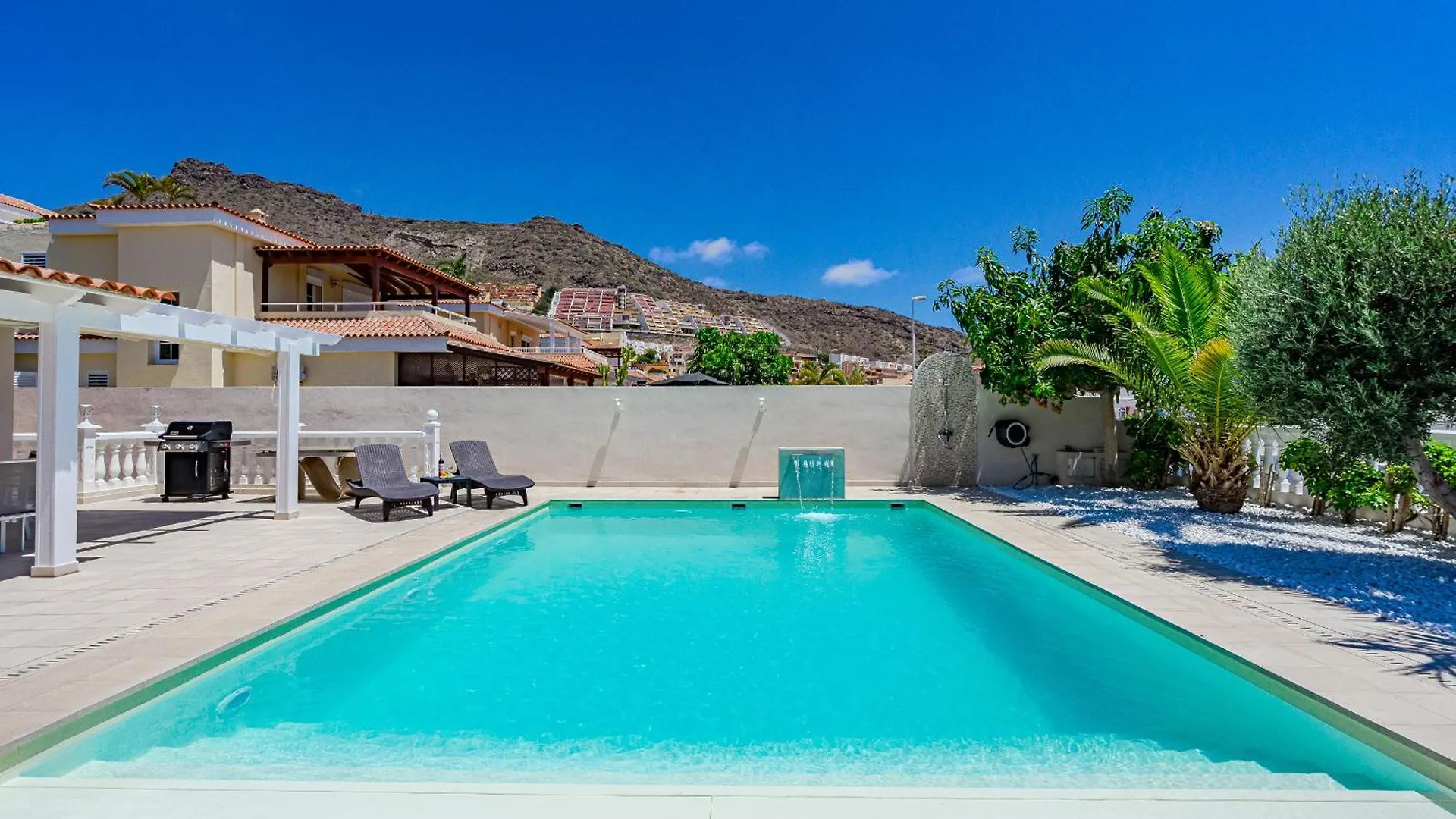 Villa Sabina - 6 Bedroom House Costa Adeje  Spain
