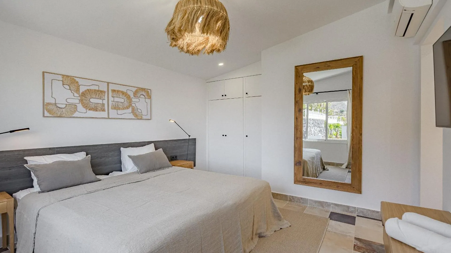 Villa Sabina - 6 Bedroom House Costa Adeje  0*, Costa Adeje (Tenerife)